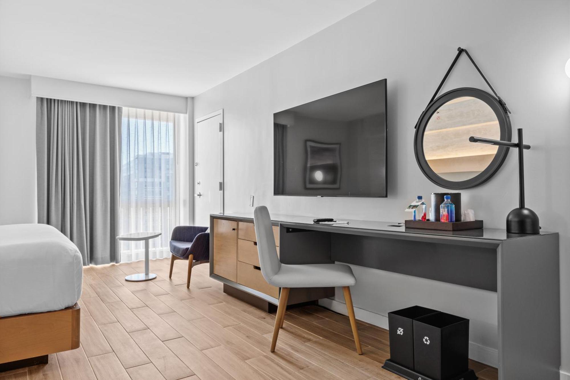 Doubletree By Hilton New York Jfk Airport Hotel Exterior photo