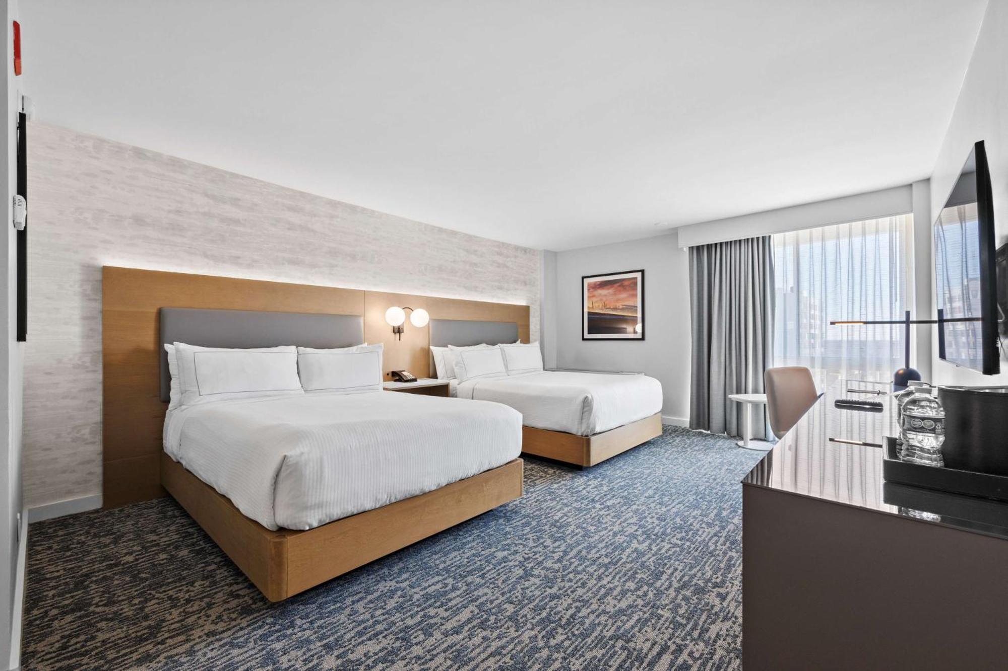 Doubletree By Hilton New York Jfk Airport Hotel Exterior photo
