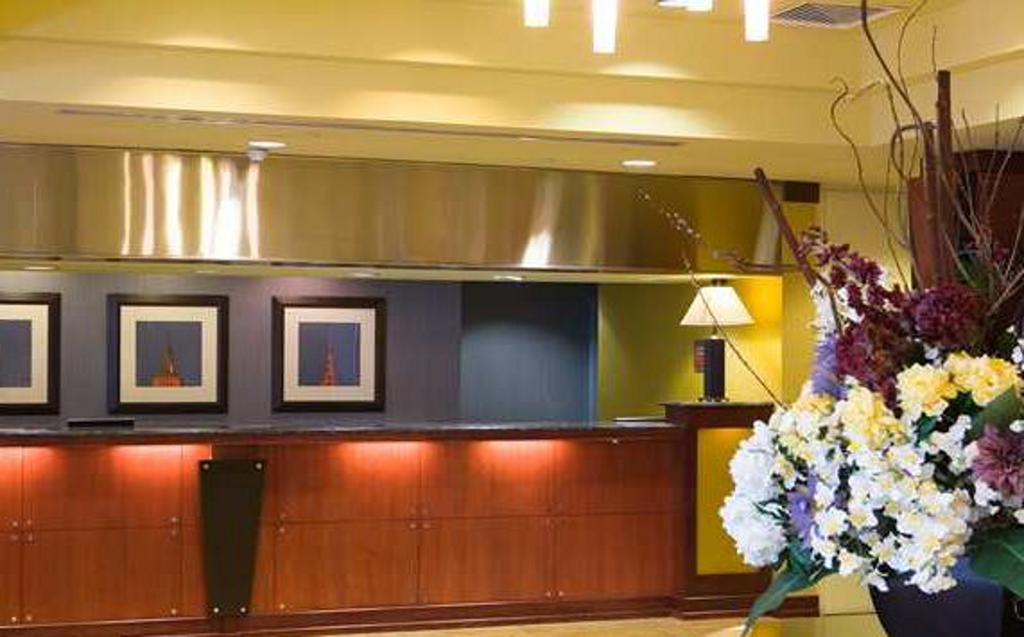 Doubletree By Hilton New York Jfk Airport Hotel Exterior photo