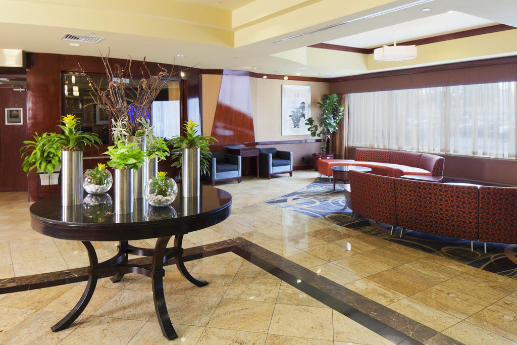 Doubletree By Hilton New York Jfk Airport Hotel Exterior photo